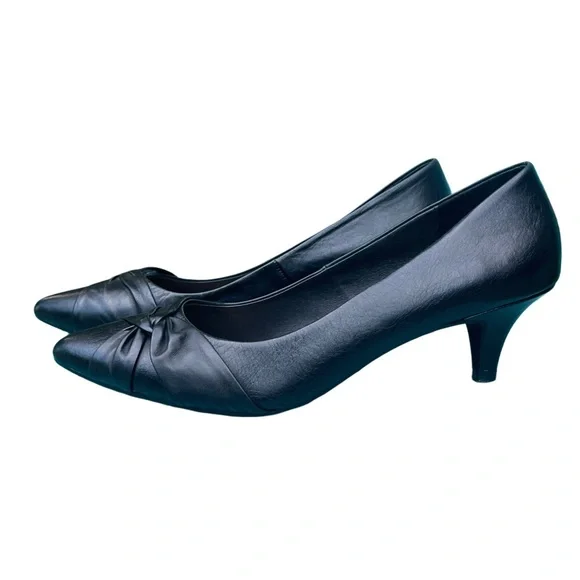 Aldo Black Leather Kitten Heels – Size 10 | Classic Pumps - Picture 2 of 13